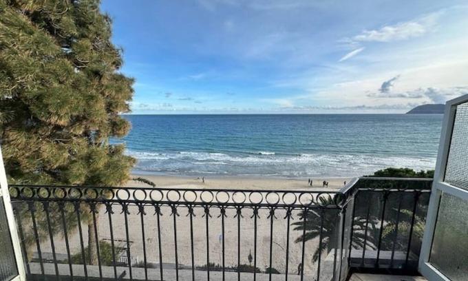 Alassio Villa | [By the Sea] Two-room apartment villa Iris