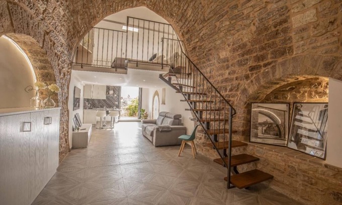 Assisi House | C' ERA UNA VOLTA