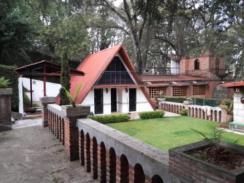 Morelos Ski Chalet | Cabaña de bosque con alberca