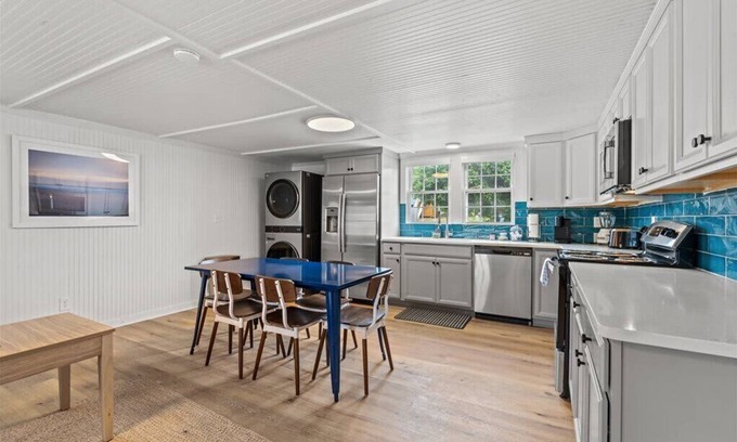 Crescent Beach Apartment | Cabana Beach 5 3BR Condo Just Steps from the Ocean