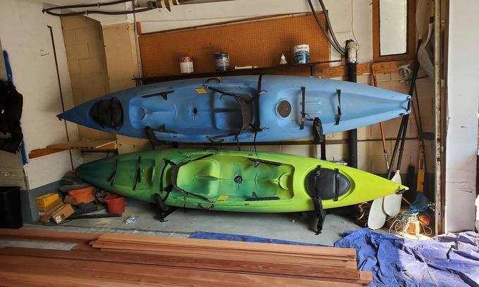 Round Hill Village Cabin | Cabin in Zephyr Cove; close to lake and slopes, hot tub and kayaks