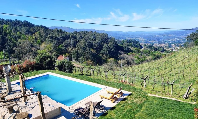 Melgaco Cottage | Cabreiros de Baixo House | Alvarinho Vineyard | Rural Nature