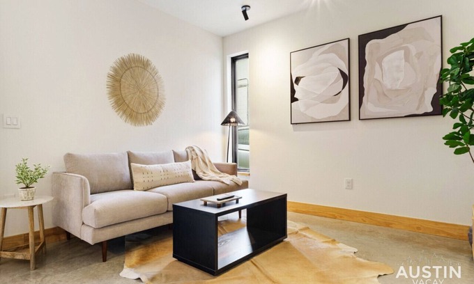 Montopolis House | Caddie St #A xxxxxxx
