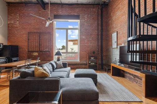 Downtown Apartment | Cajun Stays-Buchanan Loft #4