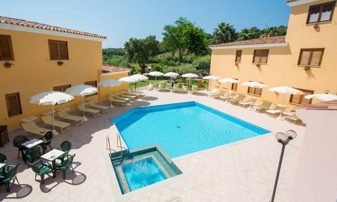 Sos Alinos House | Cala Viola, Studio apartment 2 beds, pool, A.C