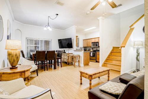 Regal Palms House | Calabria Treasure