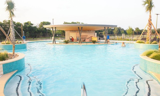 New Braunfels Resort | Camp Landa Resort