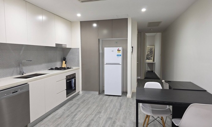 Camperdown Apartment | Camperdown one 07 Close to bus stop and SYD CBD