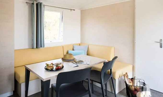 Saint-Maurice-dʼArdeche House | Camping Domaine du Cros d'Auzon* - 4-room Comfort mobile home for 6 people, air-conditioned