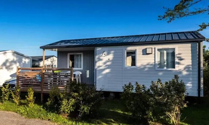 Fouesnant House | Camping La Roche Percée * - Comfort 3-room mobile home for 4 people