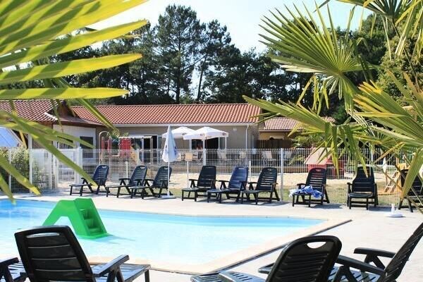 Saint-Laurent-de-Medoc House | Camping Le Paradis **** - 3-room Crocus mobile home for 4 people