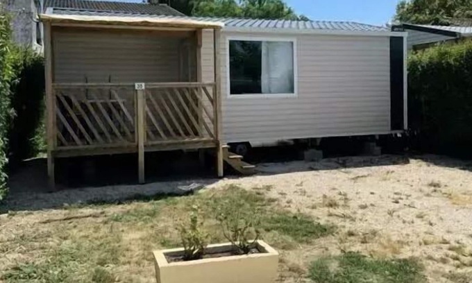 Courthezon House | Camping Les Sources ***** - Mobilhome for 4 People