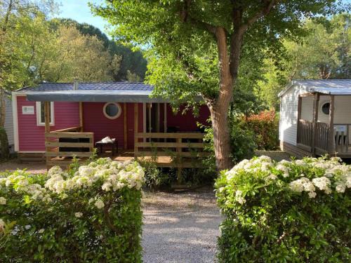 Roquebrune-sur-Argens Ski Chalet | Campsitechalet France at Cotes d'Azur nearby sea
