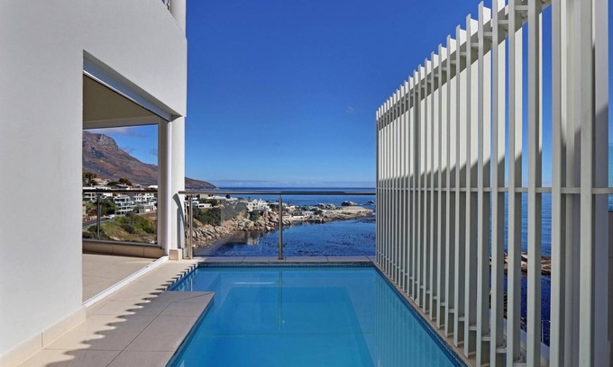 Camps Bay Villa | Cape Nights Villa - Camps Bay