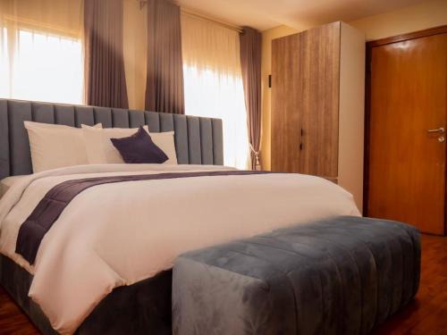 Yaba Hotel | Captain Residency