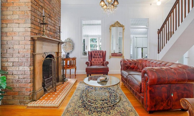 Woolloongabba House | Carininya Indoor outdoor Charm in Buzzing Locale