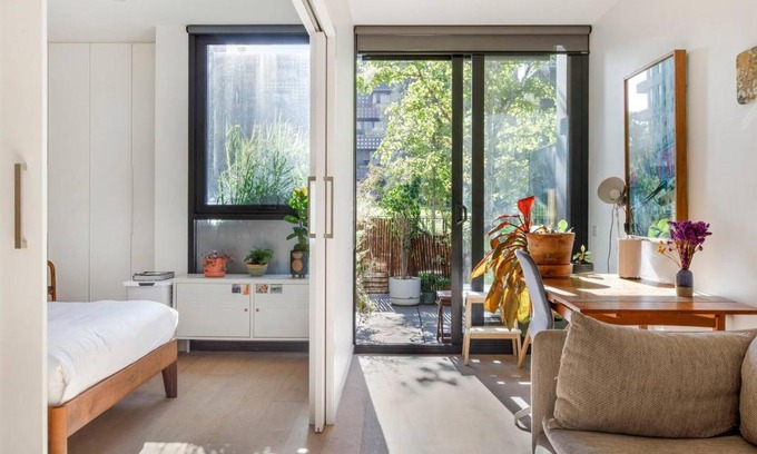 Carlton Apartment | Carlton meets Fitzroy at this Leafy Urban Hideaway