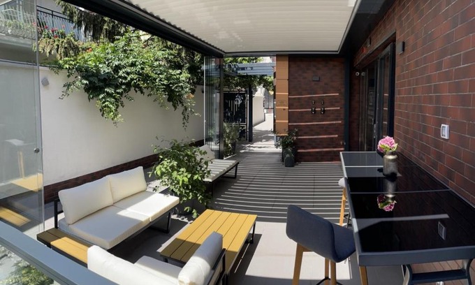 Varna City Centre Hotel | Caro Apartments & Rooms