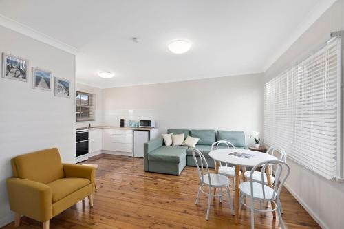 The Entrance Apartment | Carousel Apartment 5