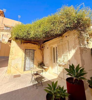 Noto Historic Centre Apartment | CASì