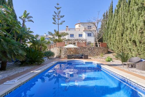Salobrena Villa | Casa Alba