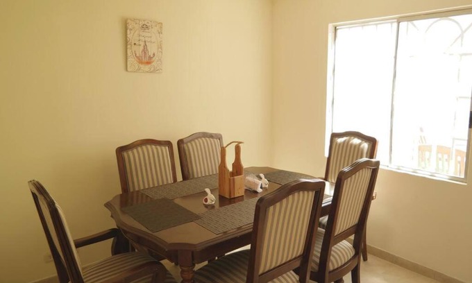 Floridablanca House | Casa Anillo vía, cerca a CC Cañaveral y Clínica