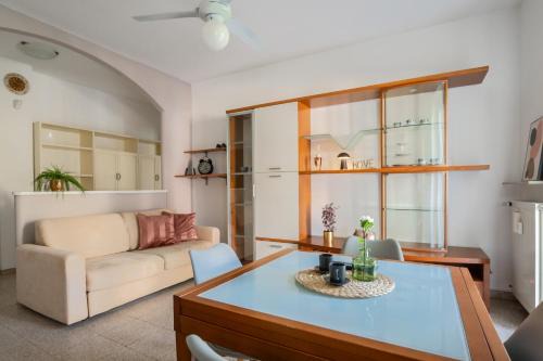 Rozzano Apartment | Casa Ariosto - Humanitas - Forum Assago