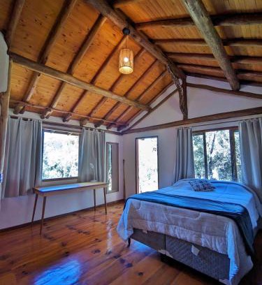 Aiuruoca House | Casa Azul no Vale Matutu, Vista incrível e aconchego