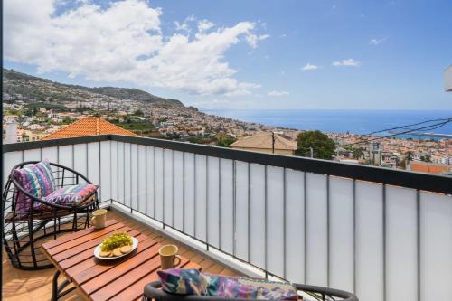 Imaculado Coracao de Maria House | Casa Bela Vista by An Island Apart