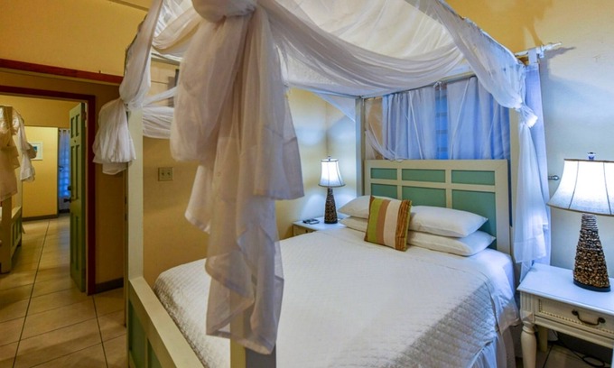 Falmouth Harbour Villa | Casa Chiesa - Titi Vacation Homes