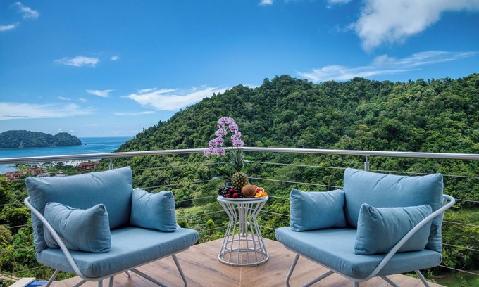 Jaco House | Casa Colochos at Los Suenos Resort