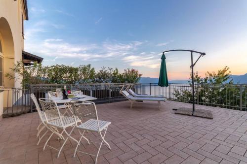 Campagnano di Roma Apartment | Casa con terrazza panoramica sul lago Maggiore