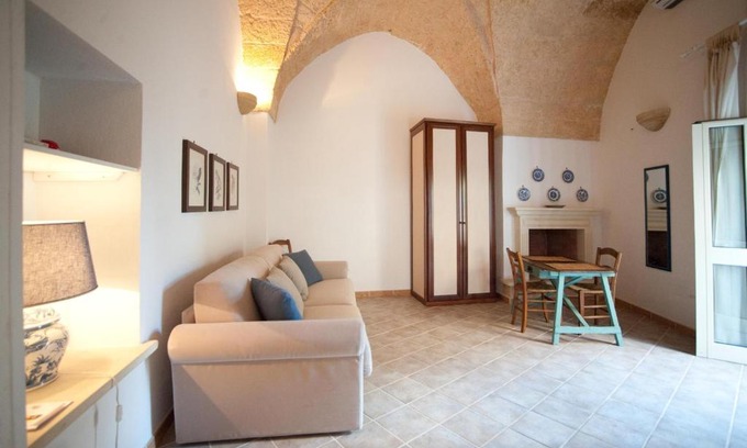 Specchia Apartment | Casa Corte Giosuè Carducci