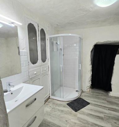 Paterna Apartment | Casa Cueva Puerta Verde
