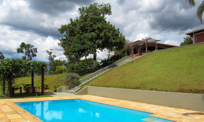 Serra Negra House | Casa de campo c piscina e lazer em Serra Negra/SP