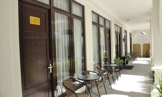 Manado City Centre Hotel | Casa de Wanea Hotel & Resto