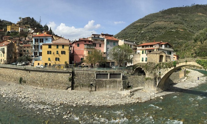 Badalucco Apartment | Casa dei Rossi - typical house with 3 bedrooms, solarium, cantina, living room