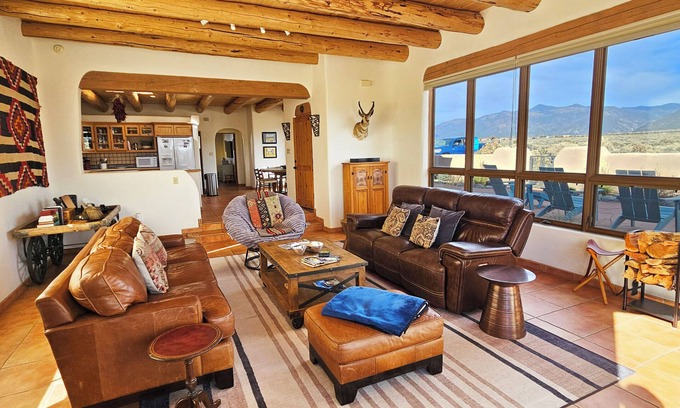 Taos House | Casa del Gavilan panoramic view patio hot tub wireless wifi fireplace