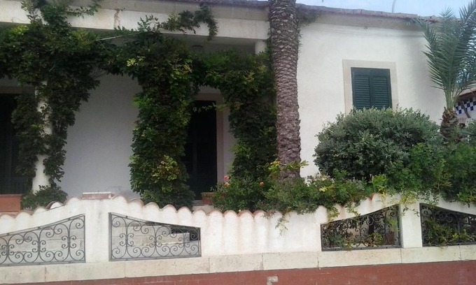 Marina di Ragusa House | Casa del Glicine