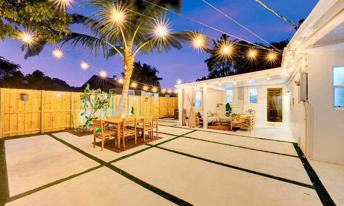 North Central Hollywood House | Casa Del Sol