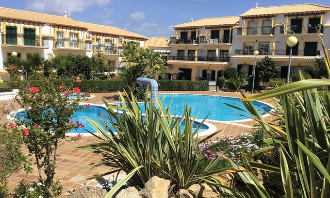 Guia House | Casa DEOLINDA - Street of Sea and golf