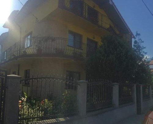 2 Mai House | Casa di Madi