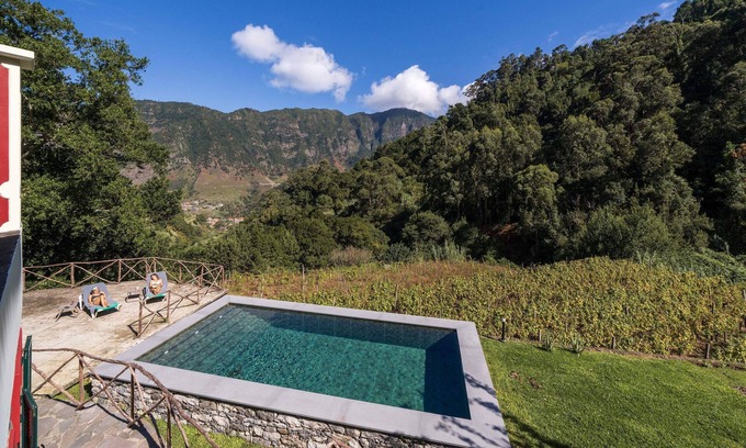 Sao Vicente Cottage | Casa do Lanço - Malvasia, Wine and Laurissilva