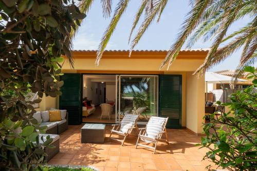 Campo de Baixo House | Casa do Ribeiro Salgado II by An Island Apart