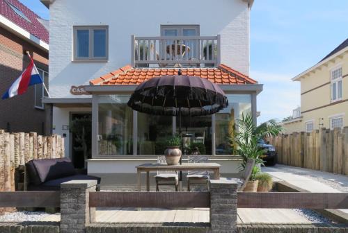 Zandvoort Apartment | Casa duna close to the beach, city centre, dunes and parking area