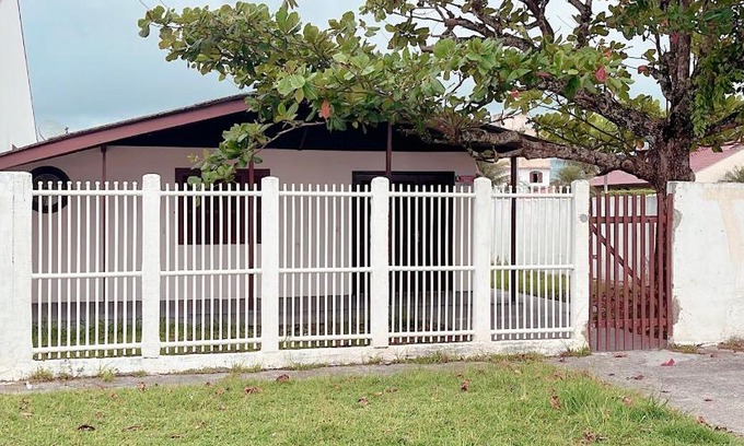 Pontal do Parana House | Casa em Shangri-lá perto da praia para até 10 pessoas