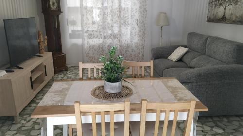 Portillo de Toledo House | Casa Flor de Almendro