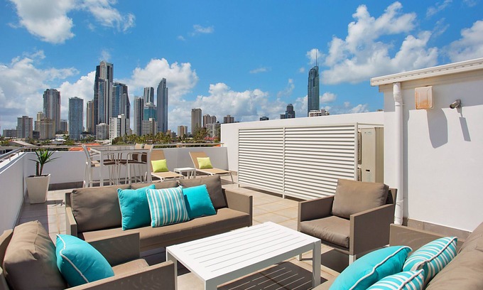 Surfers Paradise House | Casa Grande on the Water