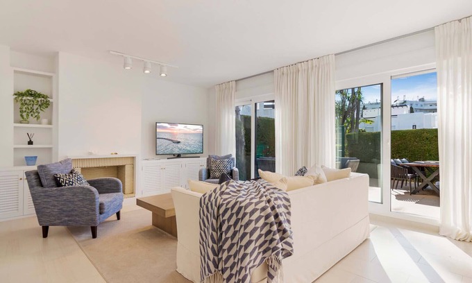Guadalmina Ski Chalet | Casa Guadalvillas - 3Bd Townhouse Near The Beach!