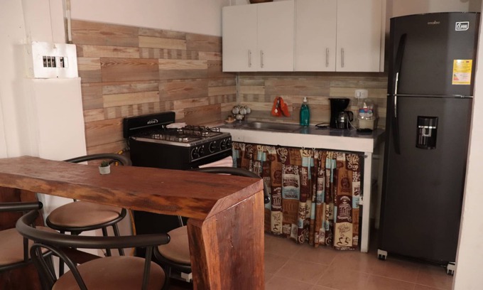Armenia Apartment | Casa Hotel Alaska